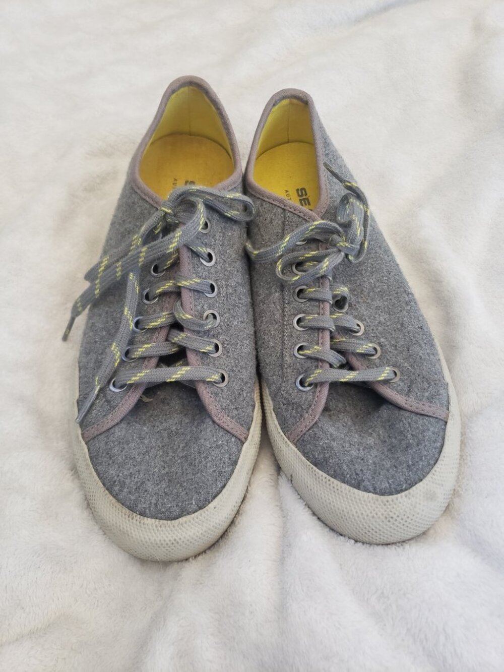 Seavees Grey Fleece Tennis Shoes Size 9